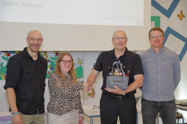 Groß (Begrüßung (1))